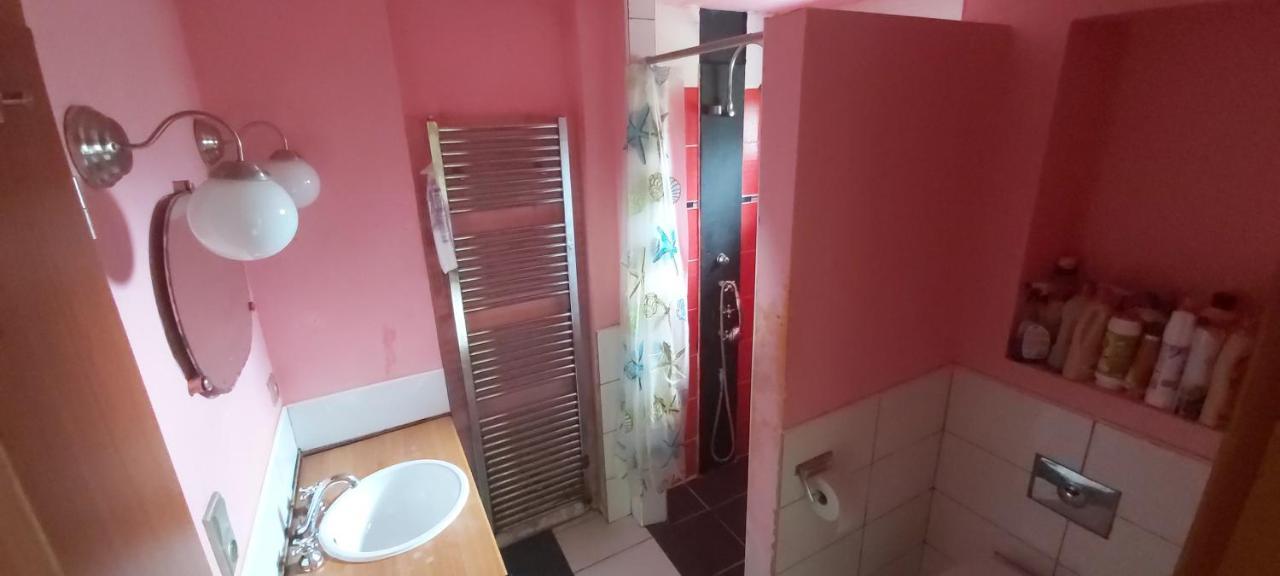 Msecke Zehrovice Chata U Rybnika מראה חיצוני תמונה