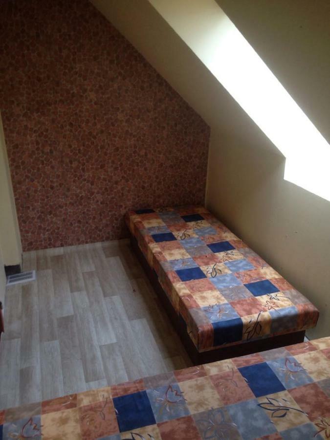 Msecke Zehrovice Chata U Rybnika מראה חיצוני תמונה